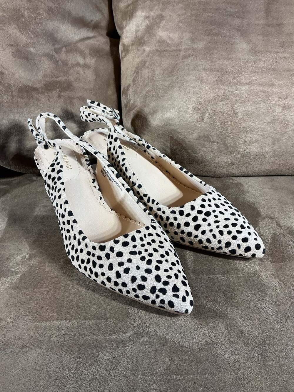 Isaac Mizrahi Slingback Kitten Heels Size 7 Dalmatian Print